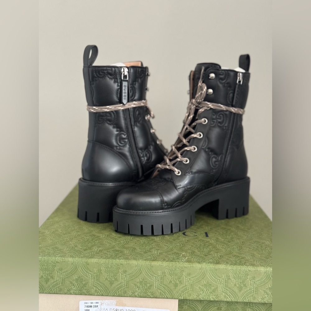 ❌SOLD❌⭐️NEW, LTD⭐️GUCCI GG MATELASSE LACE UP COMBAT BOOTS